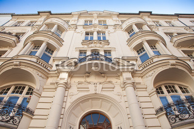 Haus_-_Altbau_in_Berlin_-_Wohnung.jpg